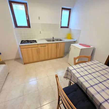 Apartment In 13781