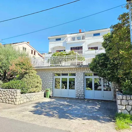 In 13781 Διαμέρισμα *