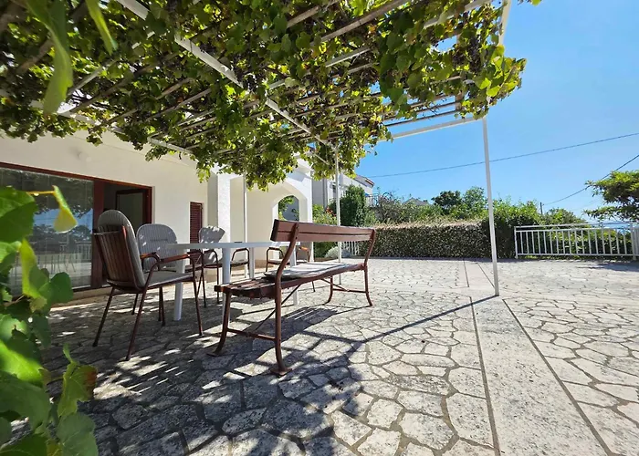 In 13781 Διαμέρισμα *